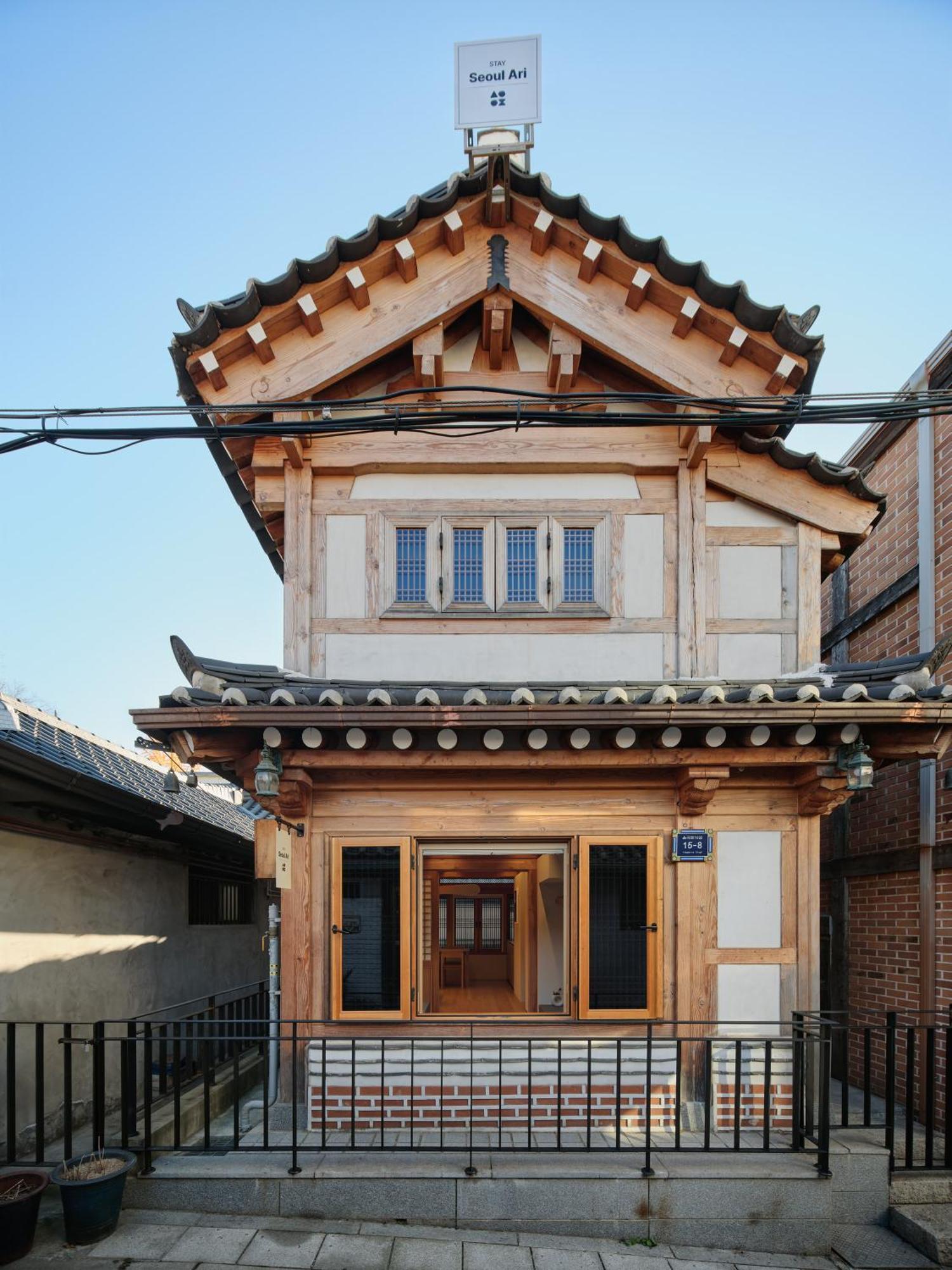 The Korean Traditional Hanok In Downtown For Convenient Public Transportation - Ari *
