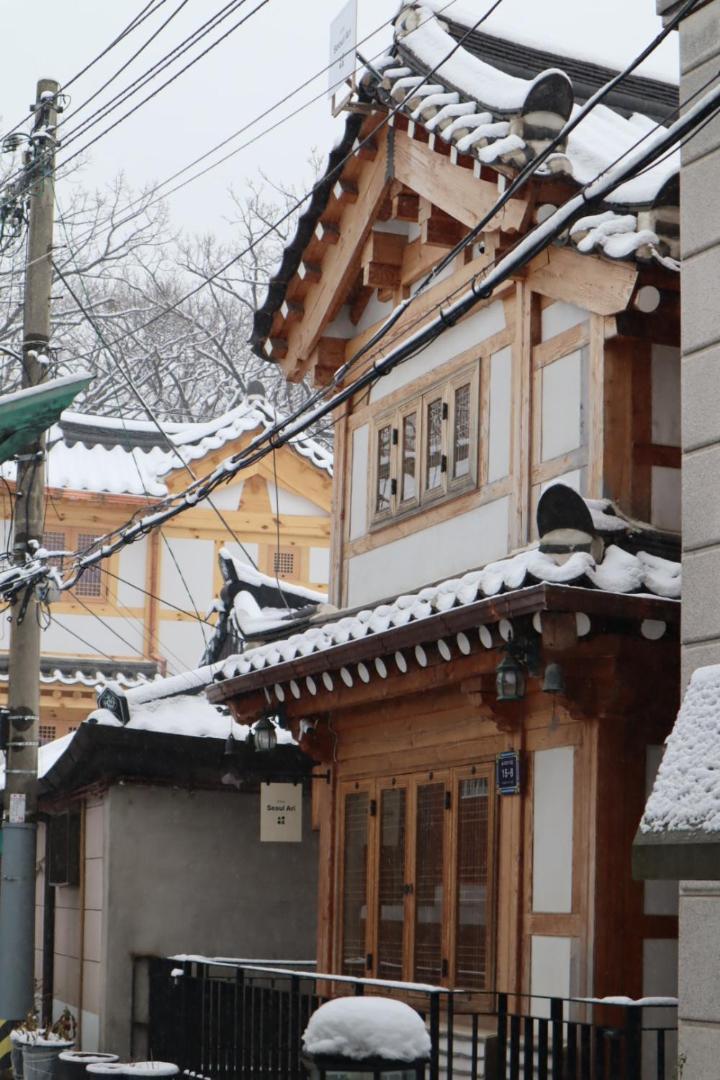 Bed & Breakfast The Korean Traditional Hanok In Downtown For Convenient Public Transportation - Ari Seoul